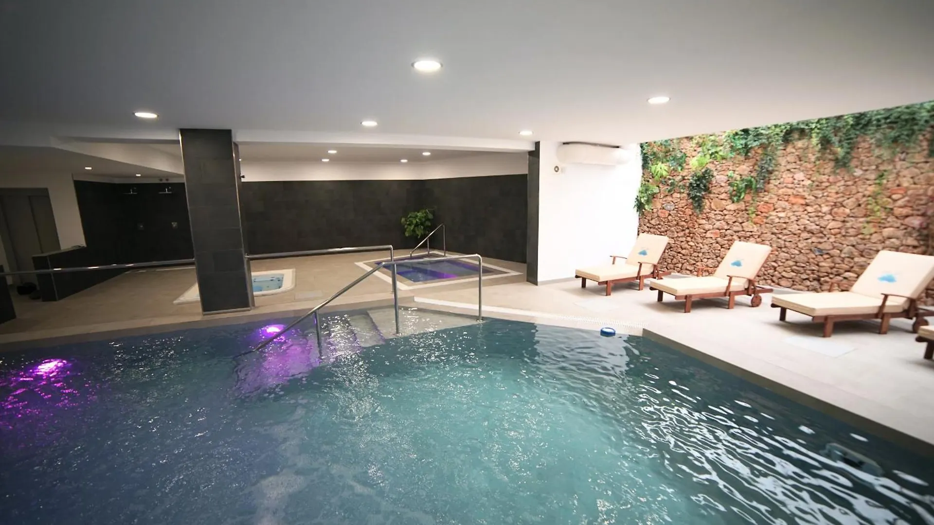 Mandarinos 12 - Eurosur Apartamento Nerja 0*,  Espanha